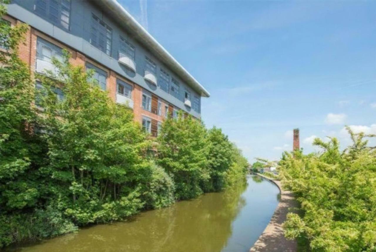 4B Loft Penthouse Industrial Decor With Canal & City Views Coventry Esterno foto
